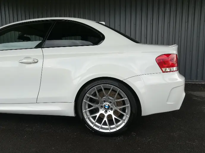 Lavage auto extérieur