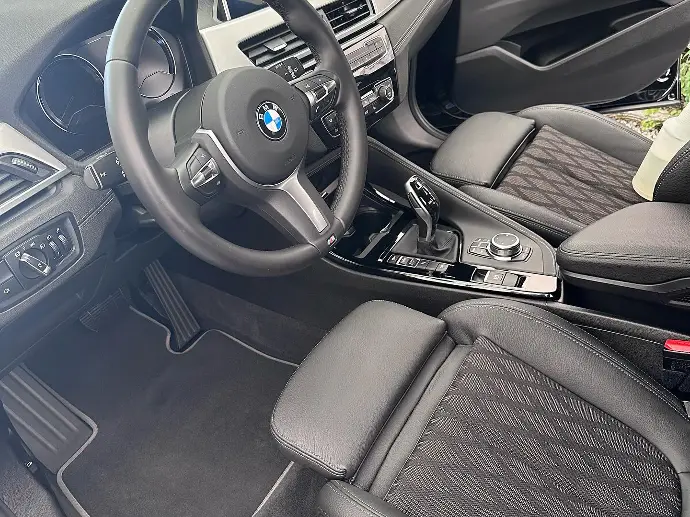 entreprise de nettoyage voiture
